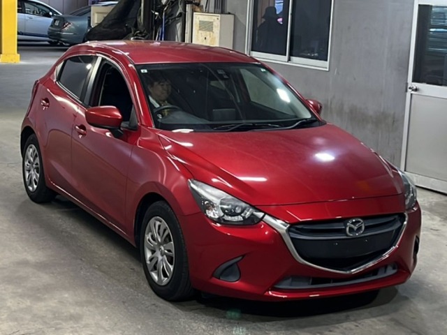 Mazda DEMIO 2015 8622032-4