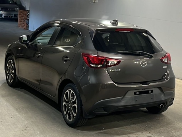 Mazda DEMIO 2015 8622033-1