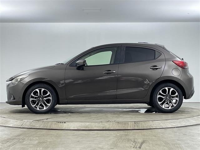 Mazda DEMIO 2015 8622044-8