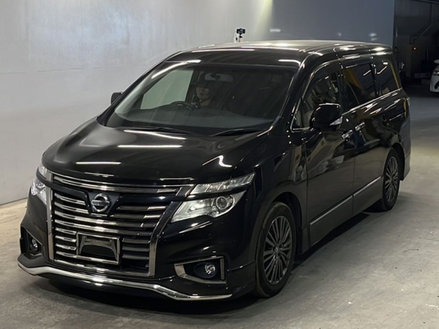 Nissan ELGRAND 2015 8622111-0