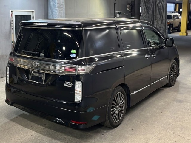 Nissan ELGRAND 2015 8622111-5