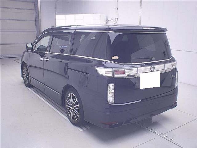 Nissan ELGRAND 2023 8622203-1