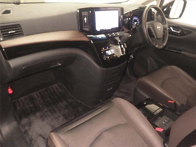 Nissan ELGRAND 2023 8622203-4