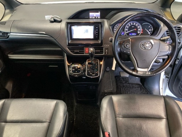 Toyota ESQUIRE 2015 8622748-3