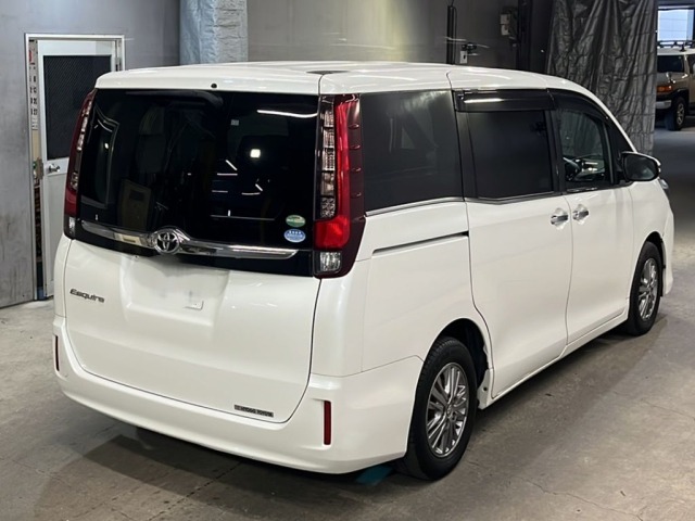 Toyota ESQUIRE 2016 8622753-5