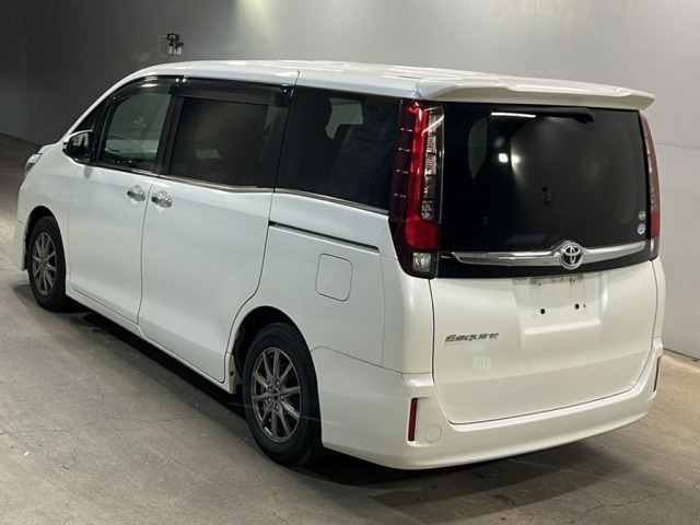 Toyota ESQUIRE 2015 8622760-1