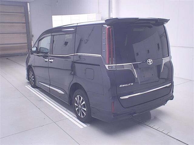 Toyota ESQUIRE 2020 8622833-1