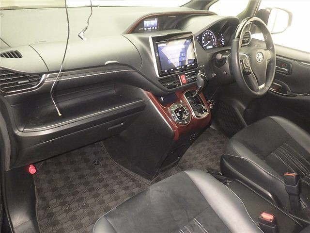 Toyota ESQUIRE 2020 8622833-4