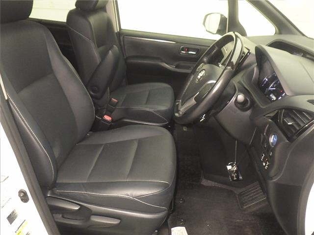 Toyota ESQUIRE 2015 8622834-5
