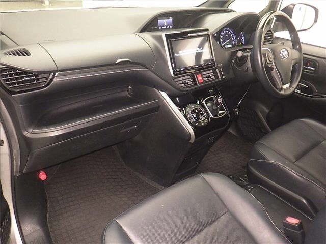 Toyota ESQUIRE 2018 8622836-4
