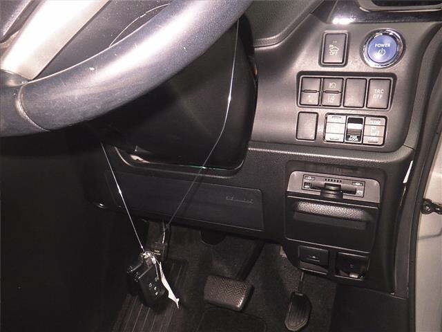 Toyota ESQUIRE 2018 8622836-9