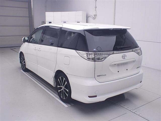 Toyota ESTIMA 2013 8622975-1