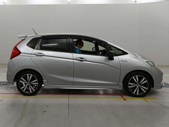 Honda FIT 2017 8622151-3