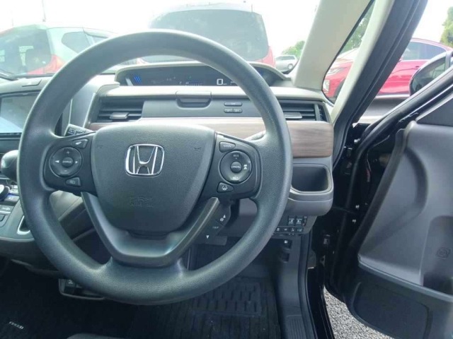 Honda FREED 2022 8624556-9