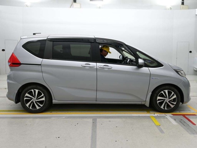 Honda FREED 2017 8624579-3