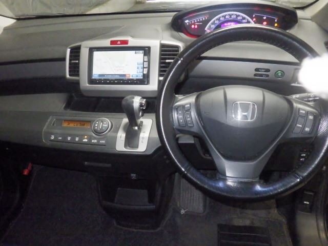 Honda FREED 2012 8624581-4
