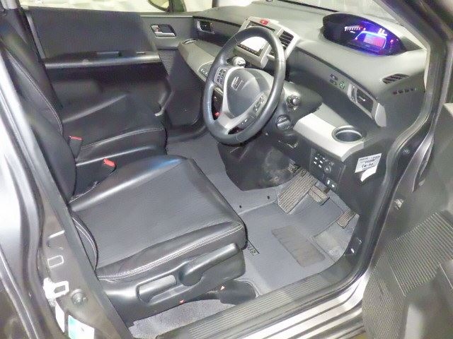 Honda FREED 2014 8624582-3