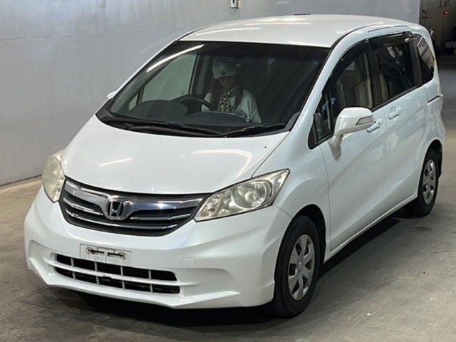 Honda FREED 2013 8624588-0