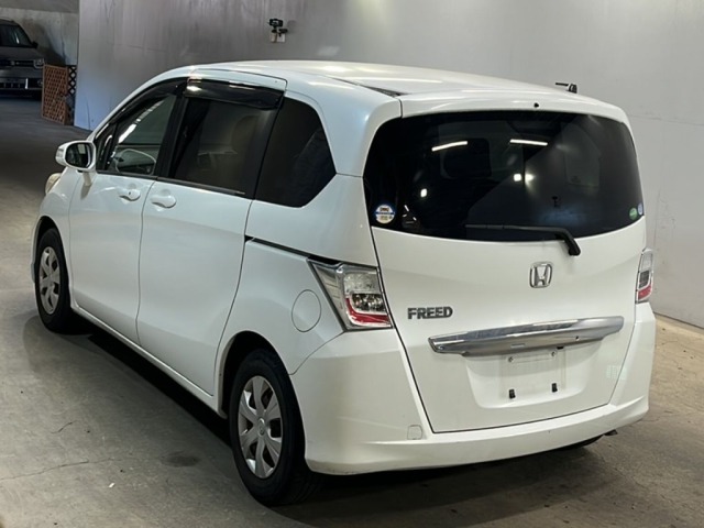 Honda FREED 2013 8624588-1