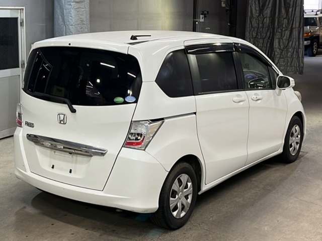 Honda FREED 2013 8624588-5