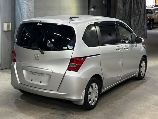 Honda FREED 2011 8624589-5