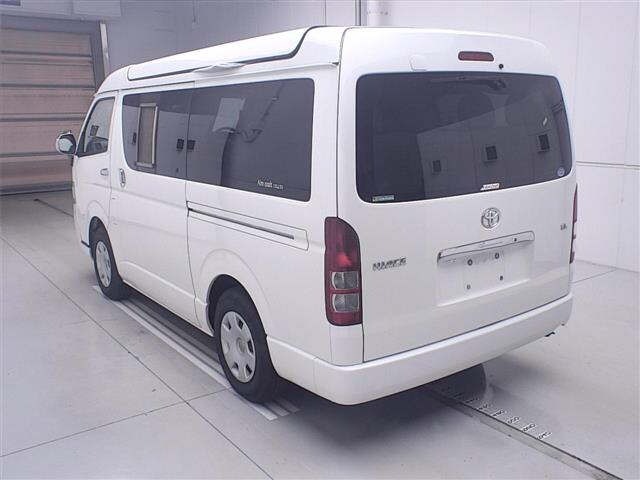 Toyota HIACE WAGON 2012 8622026-1