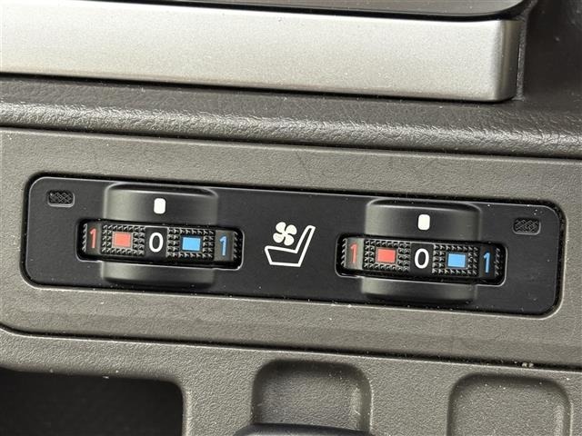 Toyota LAND CRUISER PRADO 2023 8622637-10