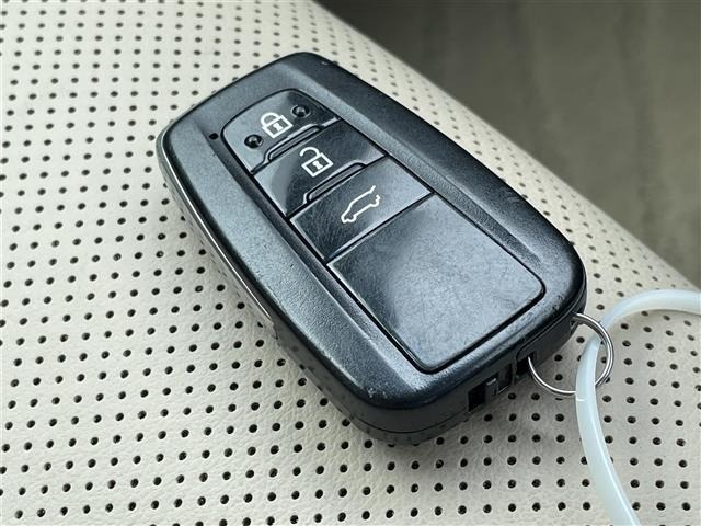 Toyota LAND CRUISER PRADO 2023 8622638-11
