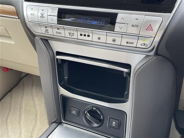 Toyota LAND CRUISER PRADO 2023 8622638-3