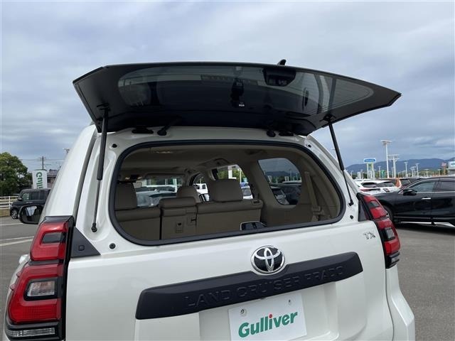 Toyota LAND CRUISER PRADO 2023 8622638-4