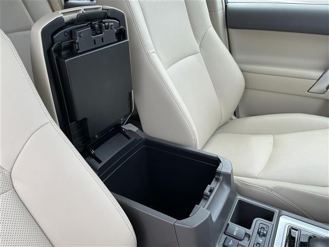 Toyota LAND CRUISER PRADO 2023 8622638-7