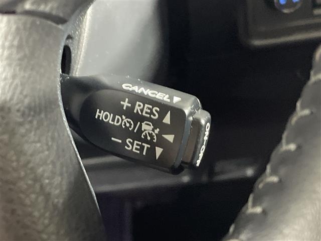 Toyota LAND CRUISER PRADO 2023 8622639-2