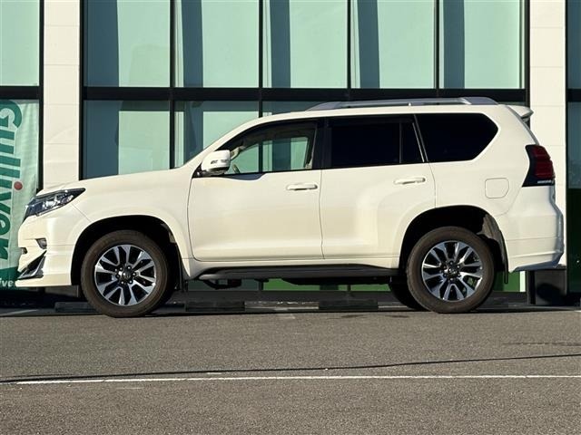 Toyota LAND CRUISER PRADO 2023 8622642-12