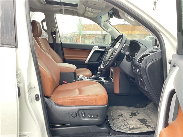 Toyota LAND CRUISER PRADO 2021 8622645-4