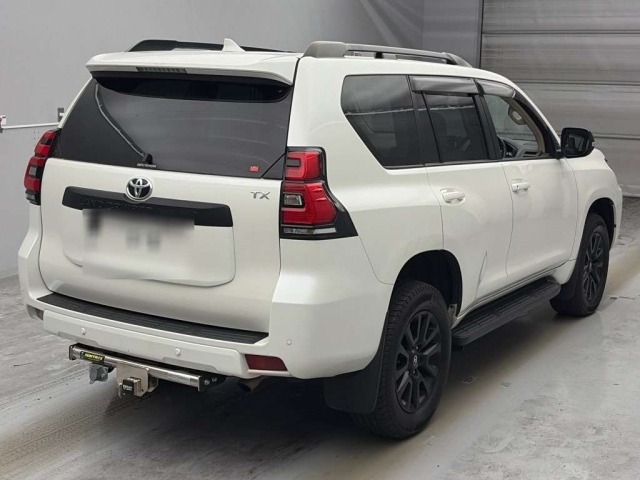 Toyota LAND CRUISER PRADO 2023 8622650-1