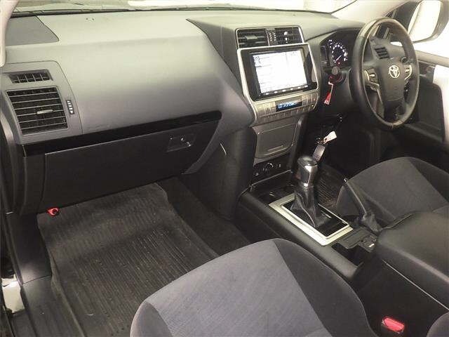 Toyota LAND CRUISER PRADO 2022 8622652-4