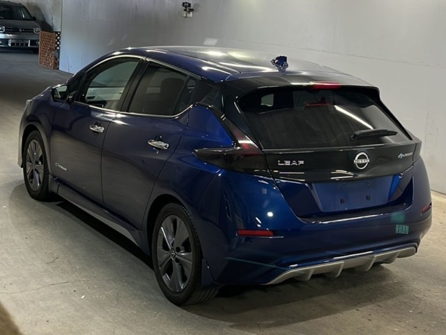 Nissan LEAF 2021 8623832-1