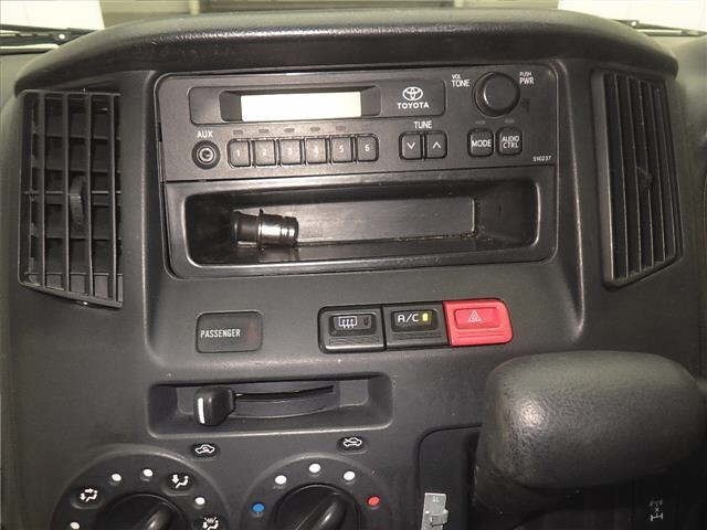 Toyota LITEACE VAN 2018 8623524-6