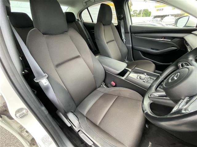 Mazda MAZDA3 2020 8622306-23