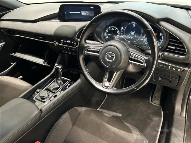 Mazda MAZDA3 2021 8622307-10