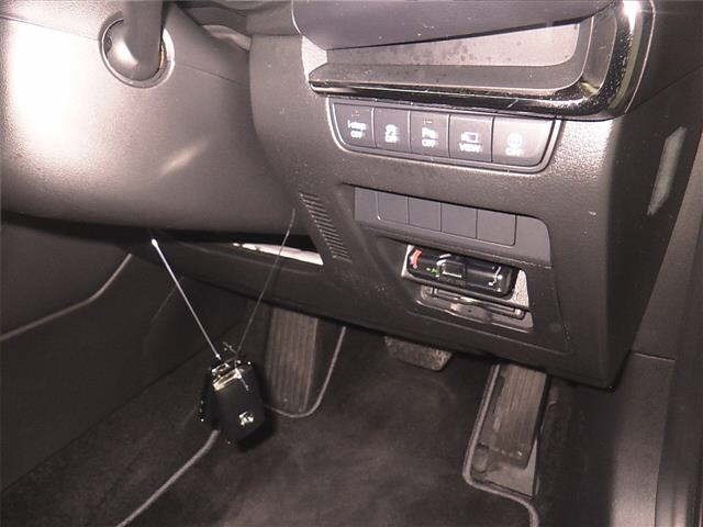Mazda MAZDA3 2022 8622314-8