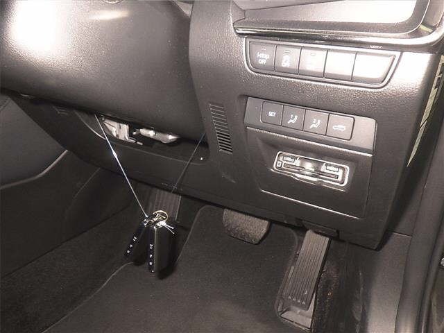 Mazda MAZDA3 2019 8622316-8