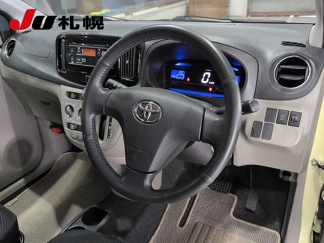 Toyota PIXIS EPOCH 2015 8622074-3