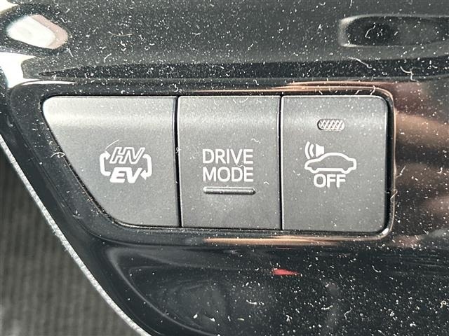 Toyota PRIUS PHV 2019 8623093-3