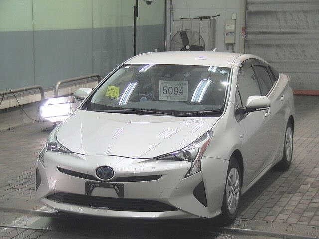 Toyota PRIUS 2016 8622610-4