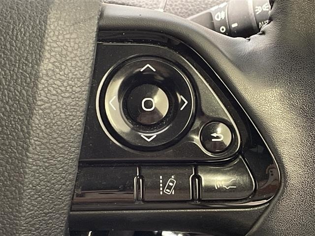 Toyota PRIUS 2019 8622858-7