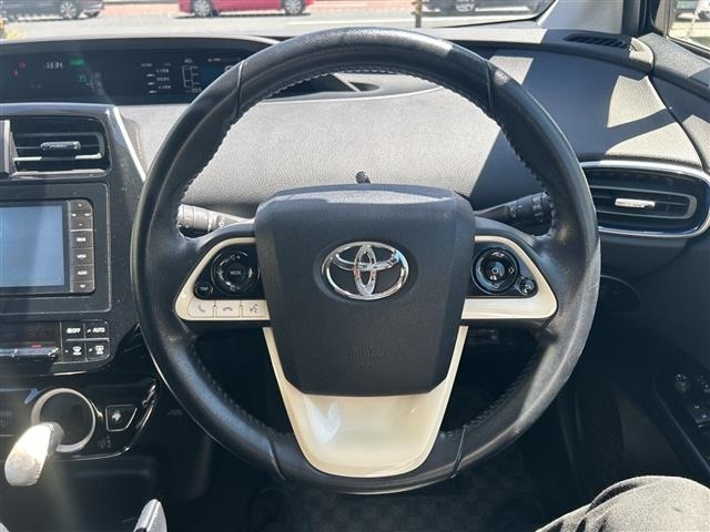 Toyota PRIUS 2016 8622866-16
