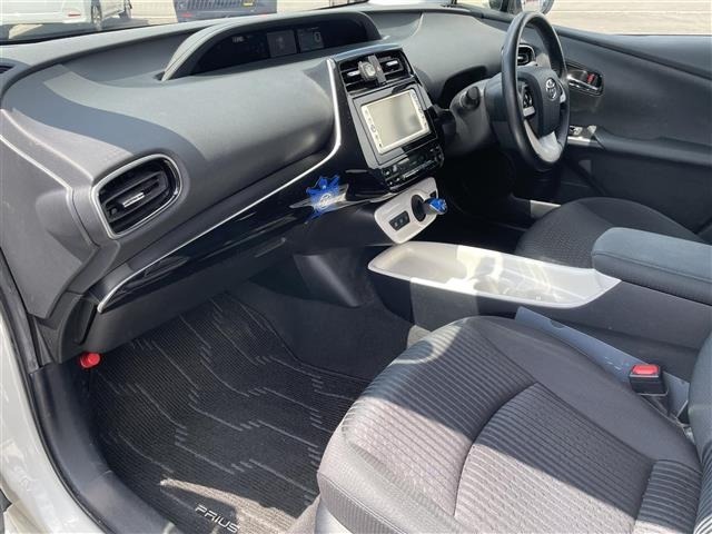 Toyota PRIUS 2016 8622867-7