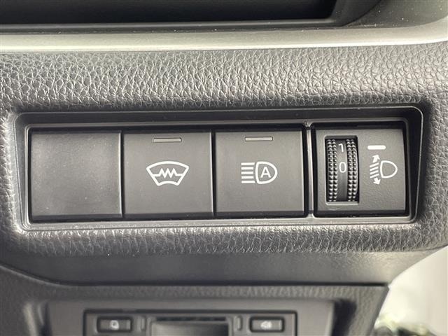 Toyota PRIUS 2025 8622871-9
