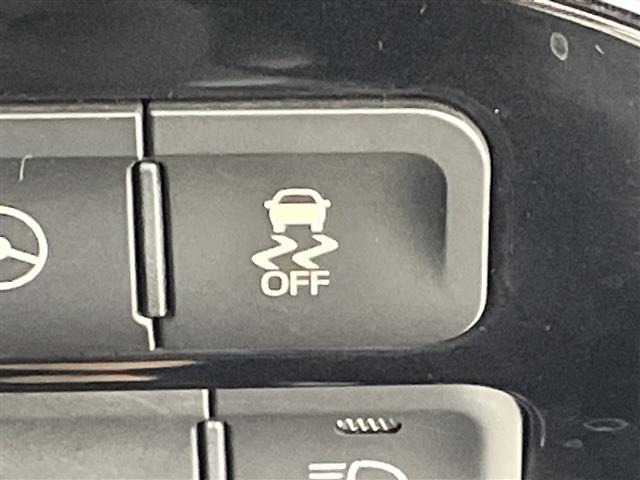Toyota PRIUS 2018 8622877-12